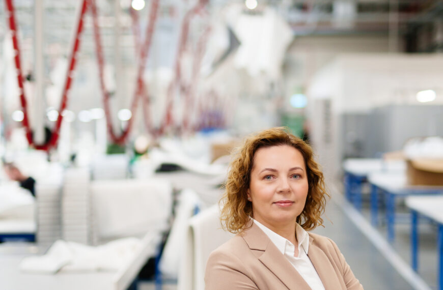 Dlaczego w Ikano Industry pomaganie jest tak ważne? – wywiad z Justyną Tarczewską Dyrektorką Zakładu w Rogoźnie