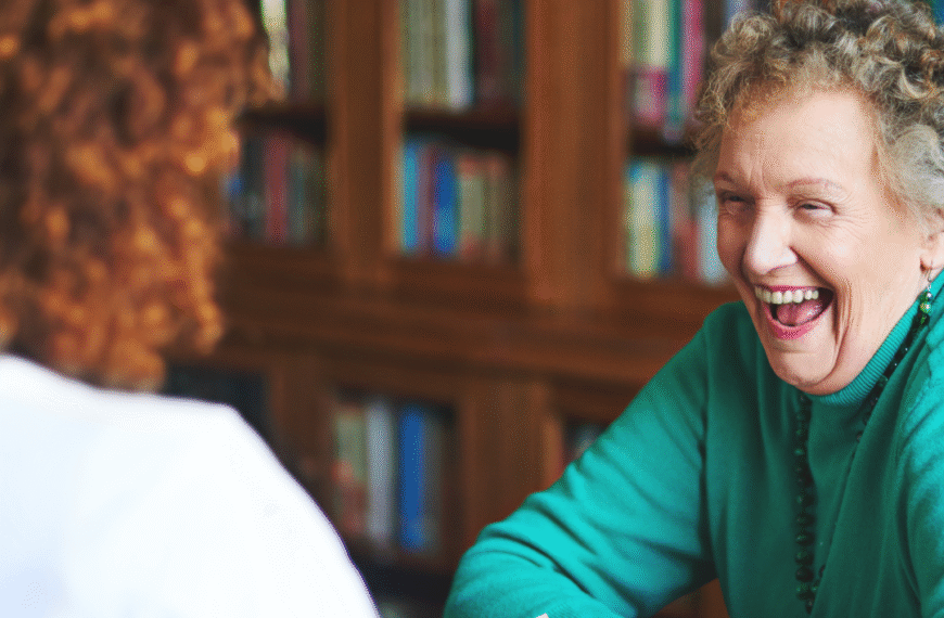 Kompetencje, które seniorzy rozwijają w projektach społecznych